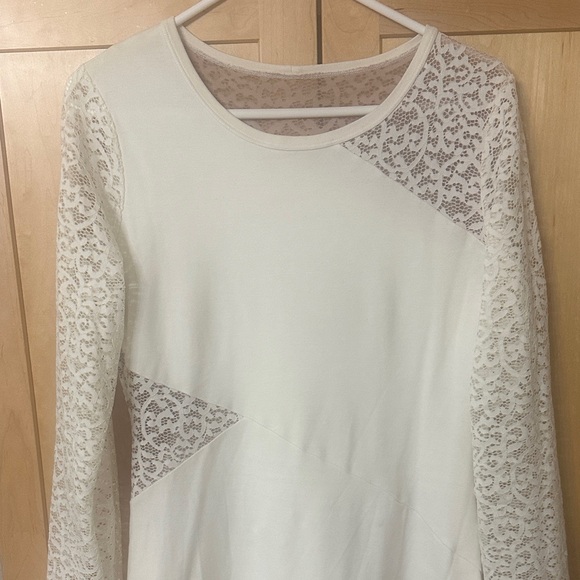 BCBGMaxAzria Ivory Lace Long Sleeve Dress - Picture 2 of 3